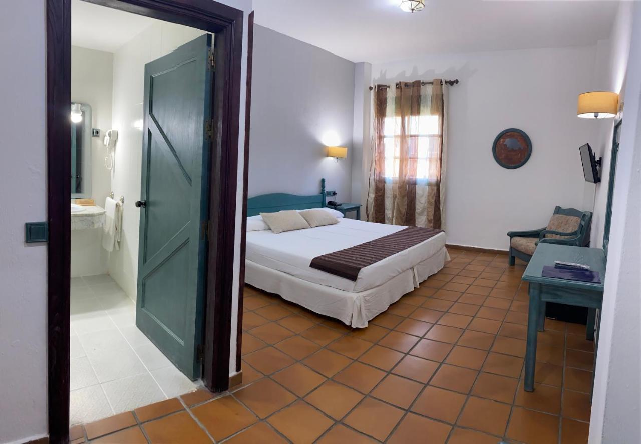 Hotel Almagro Exterior photo
