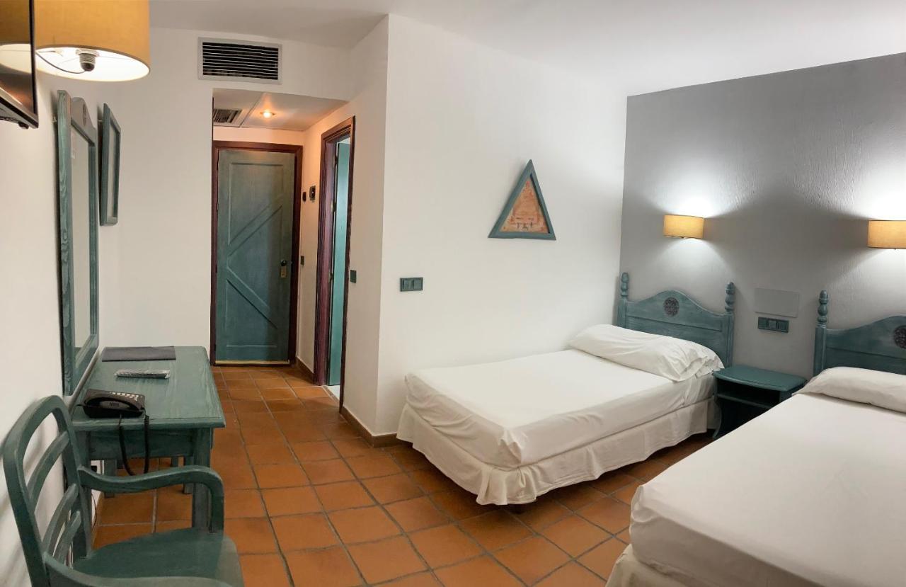 Hotel Almagro Exterior photo