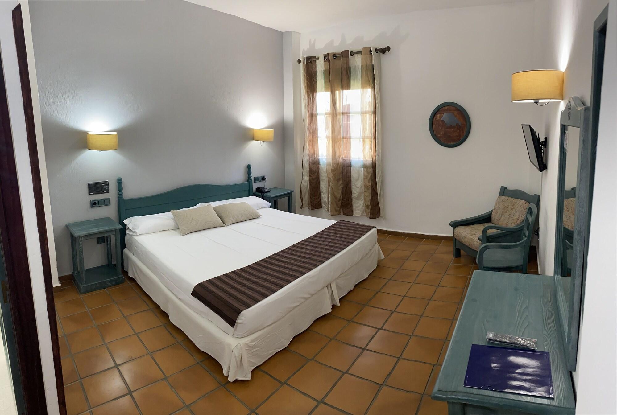Hotel Almagro Exterior photo