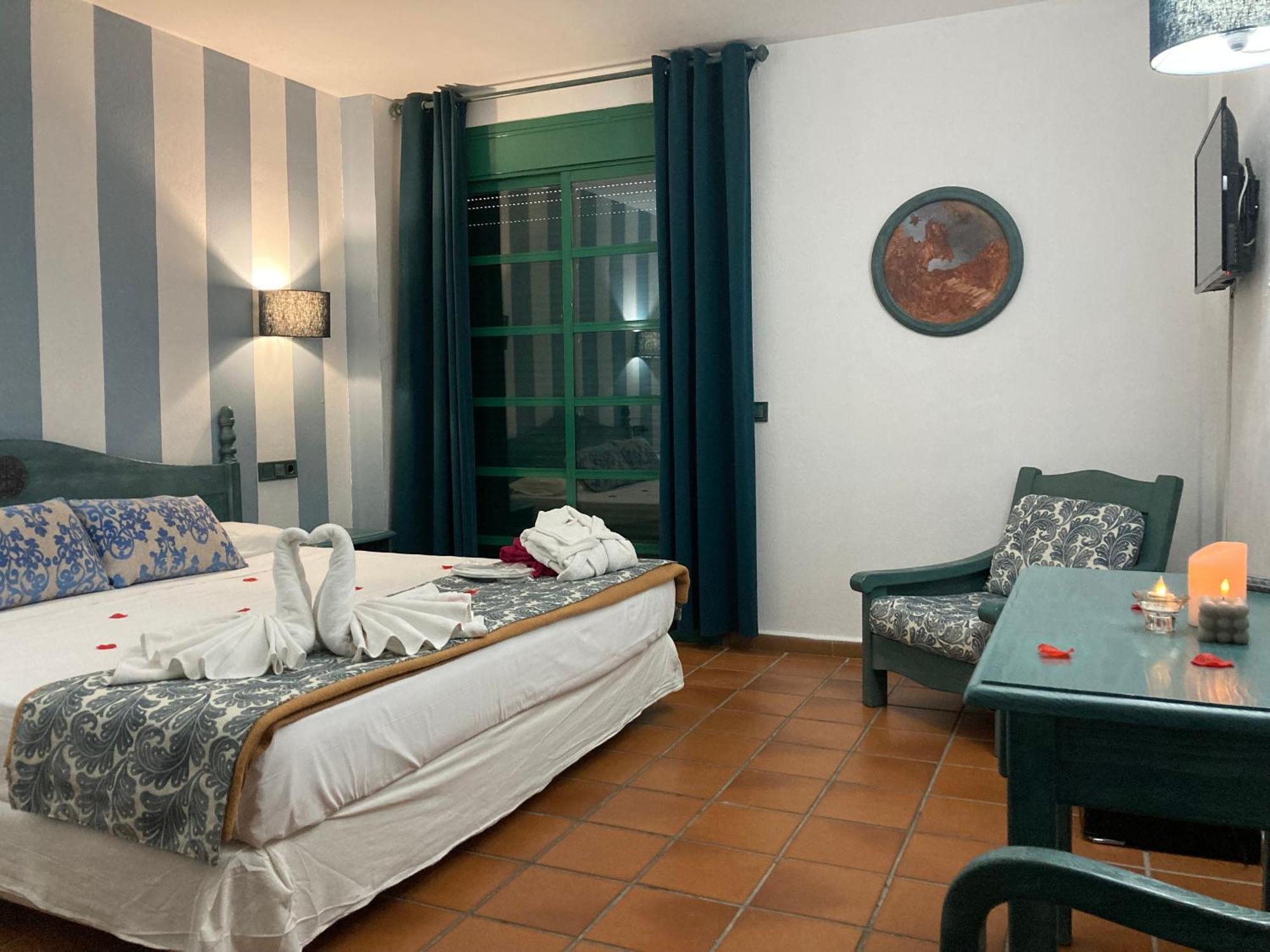 Hotel Almagro Exterior photo